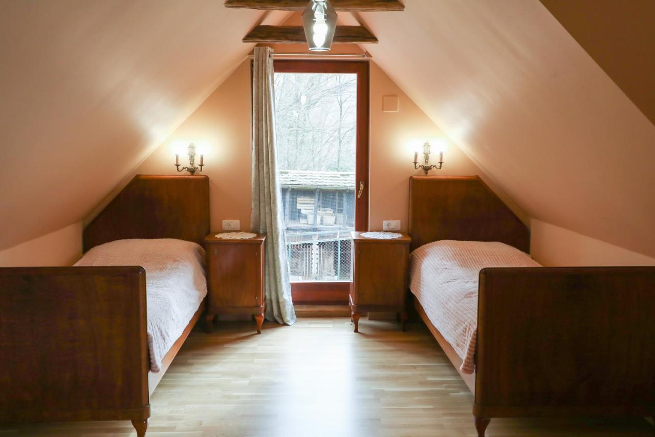 Country House With A Pool In Medvednica Nature Park ザグレブ エクステリア 写真