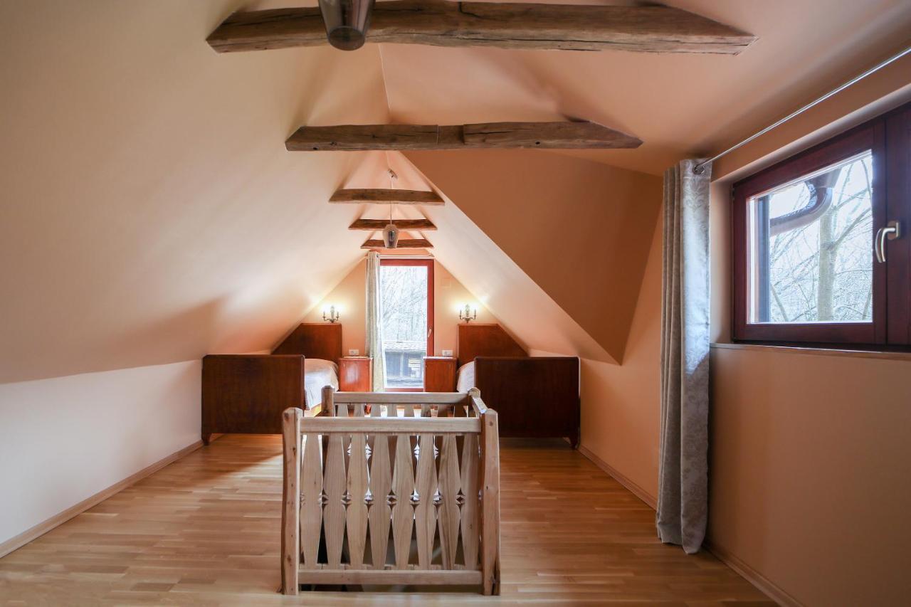 Country House With A Pool In Medvednica Nature Park ザグレブ エクステリア 写真
