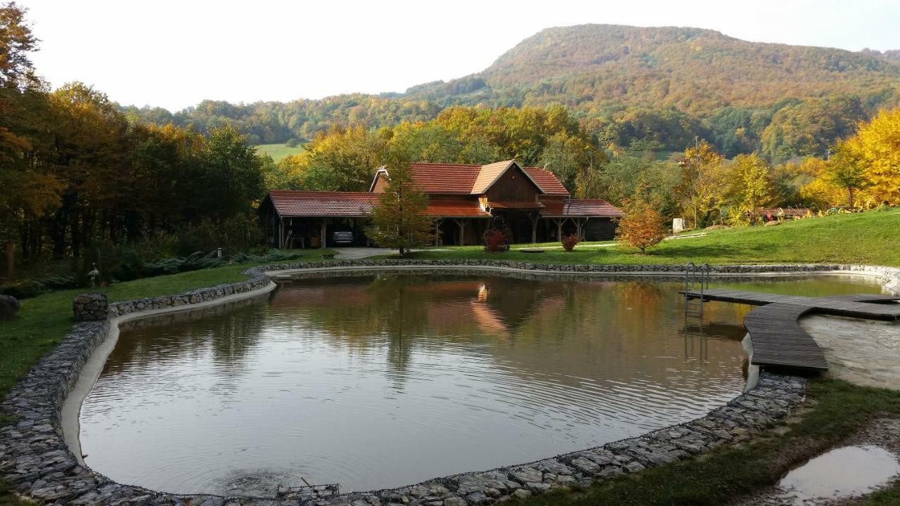 Country House With A Pool In Medvednica Nature Park ザグレブ エクステリア 写真